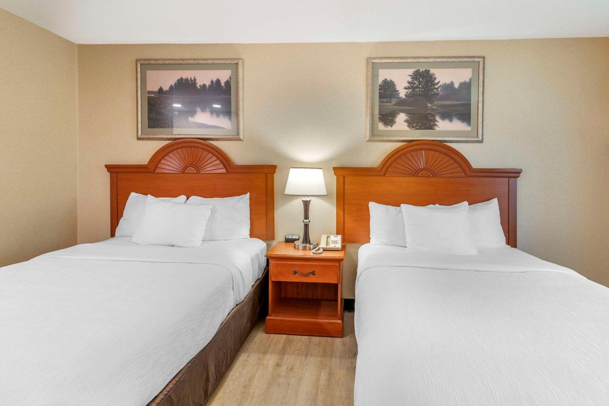Quality Inn At Bangor Mall Bagian luar foto